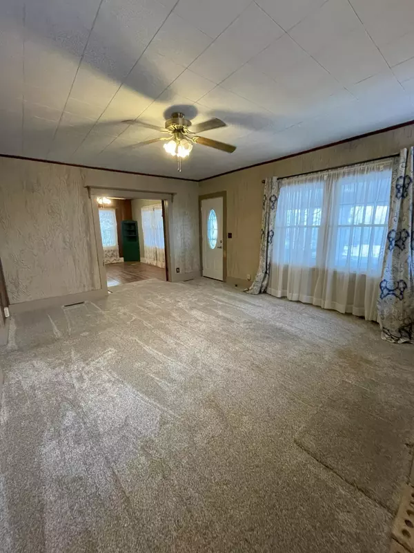 Ava, MO 65608,504 S Mansfield RD