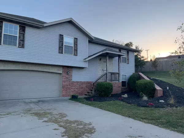 Ozark, MO 65721,1405 S 13th ST