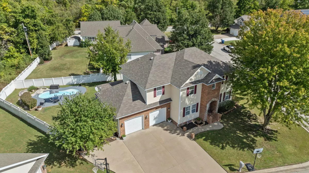 Webb City, MO 64870,111 Suzanne CIR
