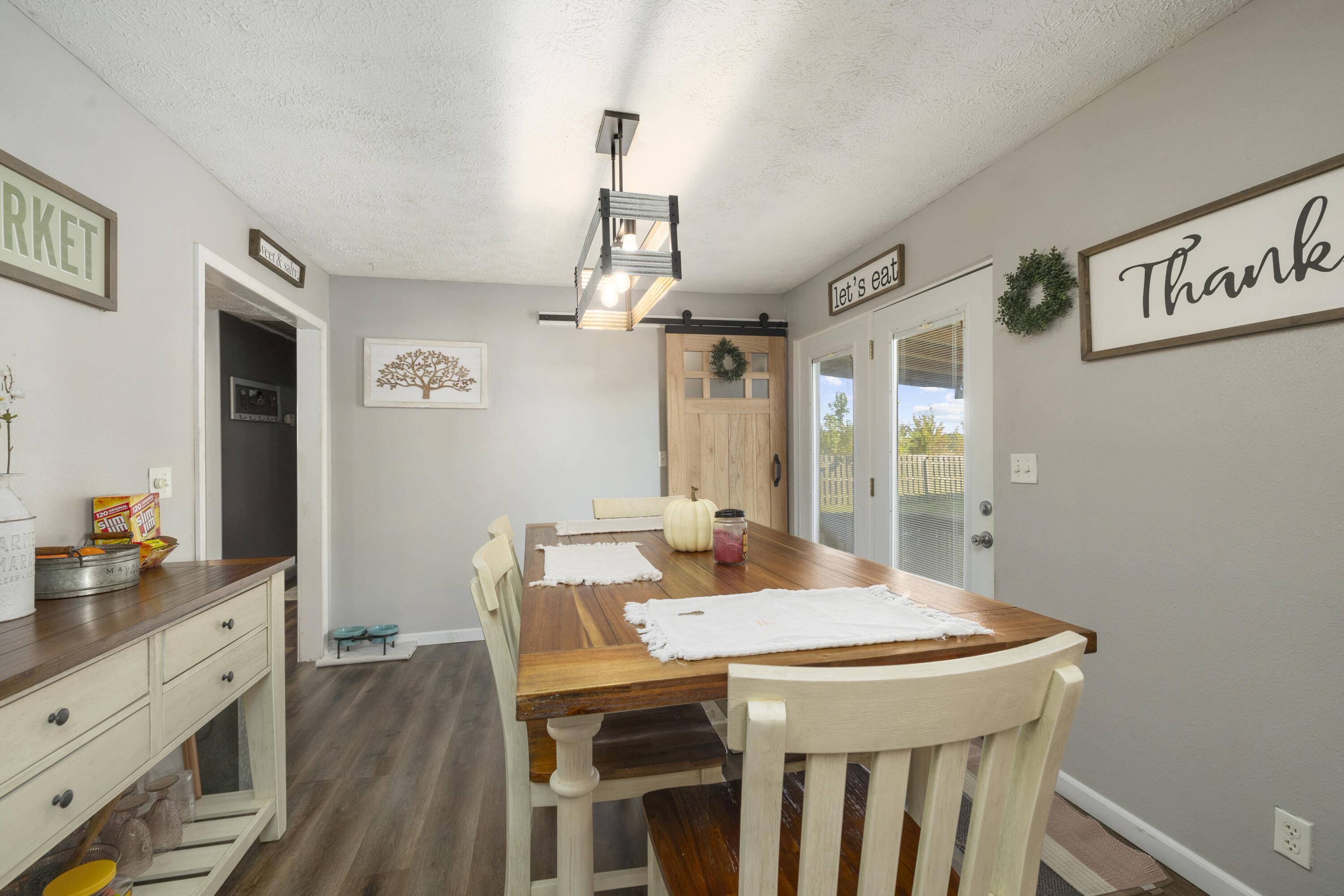 Seymour, MO 65746,116 E South ST