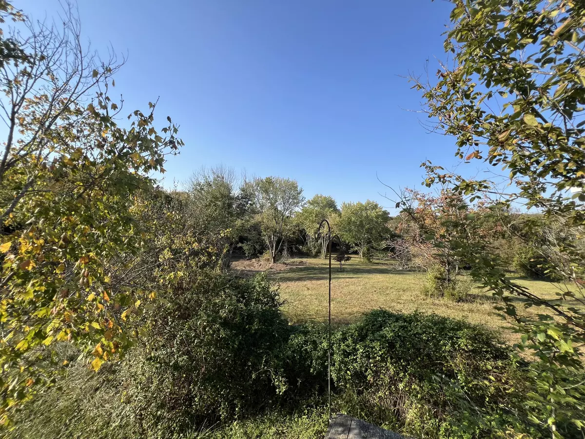 Bourbon, MO 65441,277 Brian RD