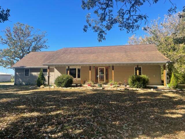 831 Morris RD, Mountain Grove, MO 65711