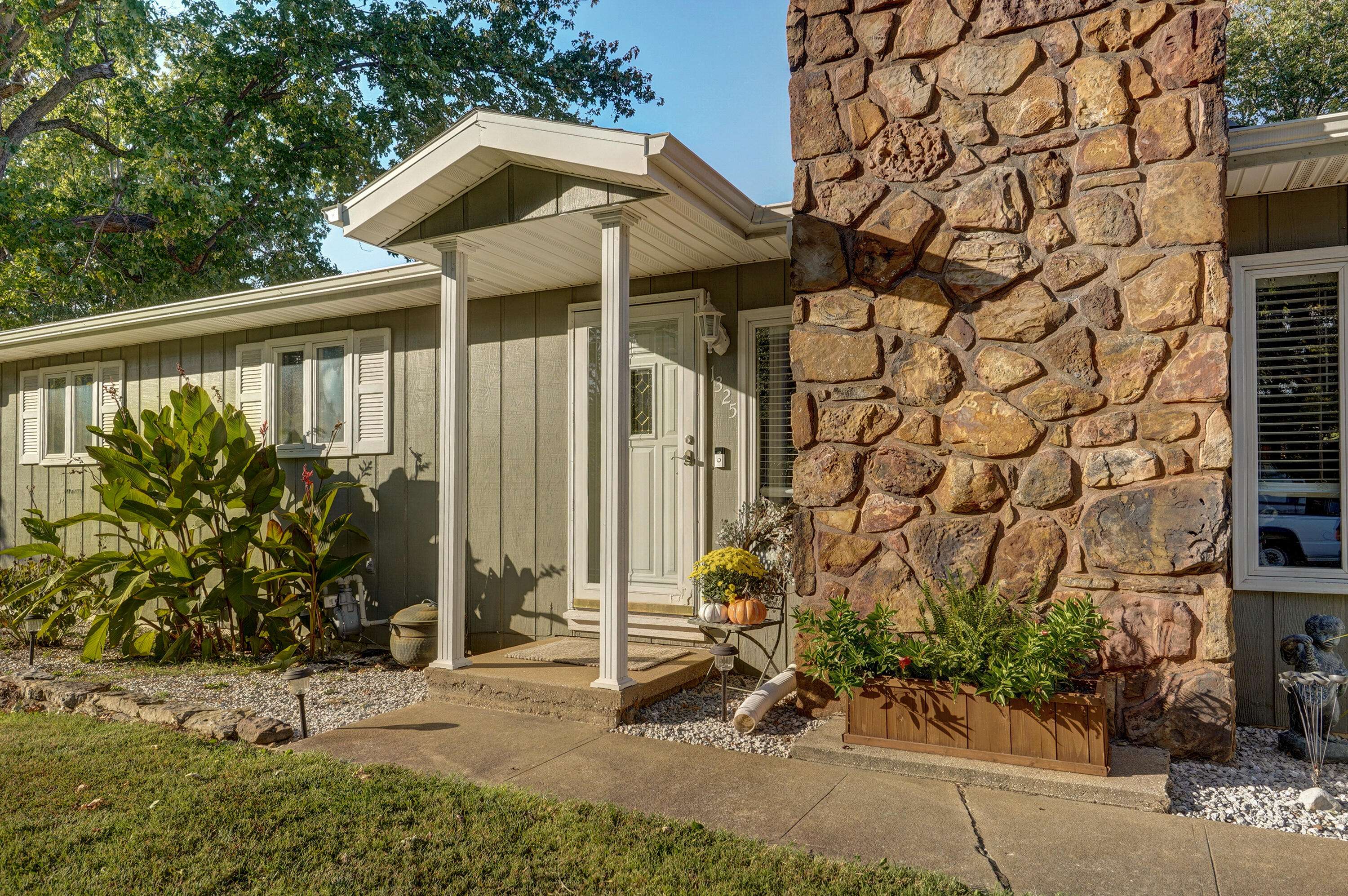 Springfield, MO 65804,1325 E Rockhill ST