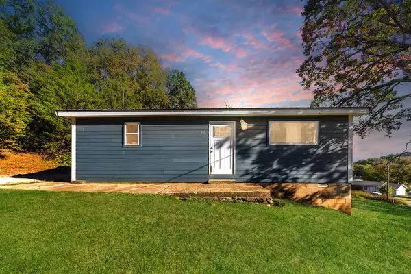 22 Edna ST, Bakersfield, MO 65609