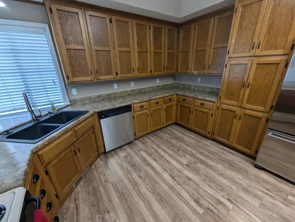 Nevada, MO 64772,1300 W Wight ST