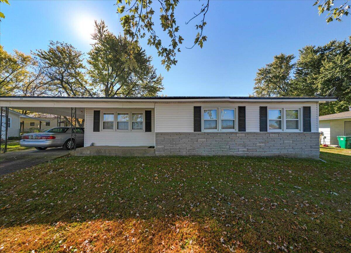 212 Clouse ST, Mountain Grove, MO 65711