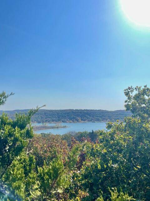 431 Crescent DR, Hollister, MO 65672