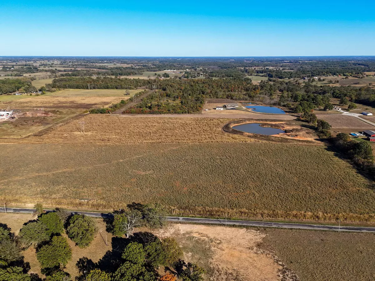 Aurora, MO 65605,000 Lawrence 1200 B