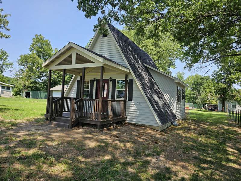 508 Sherman AVE, Neosho, MO 64850