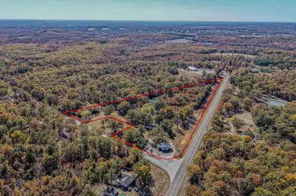 1617 State Road K,  Windyville,  MO 65783