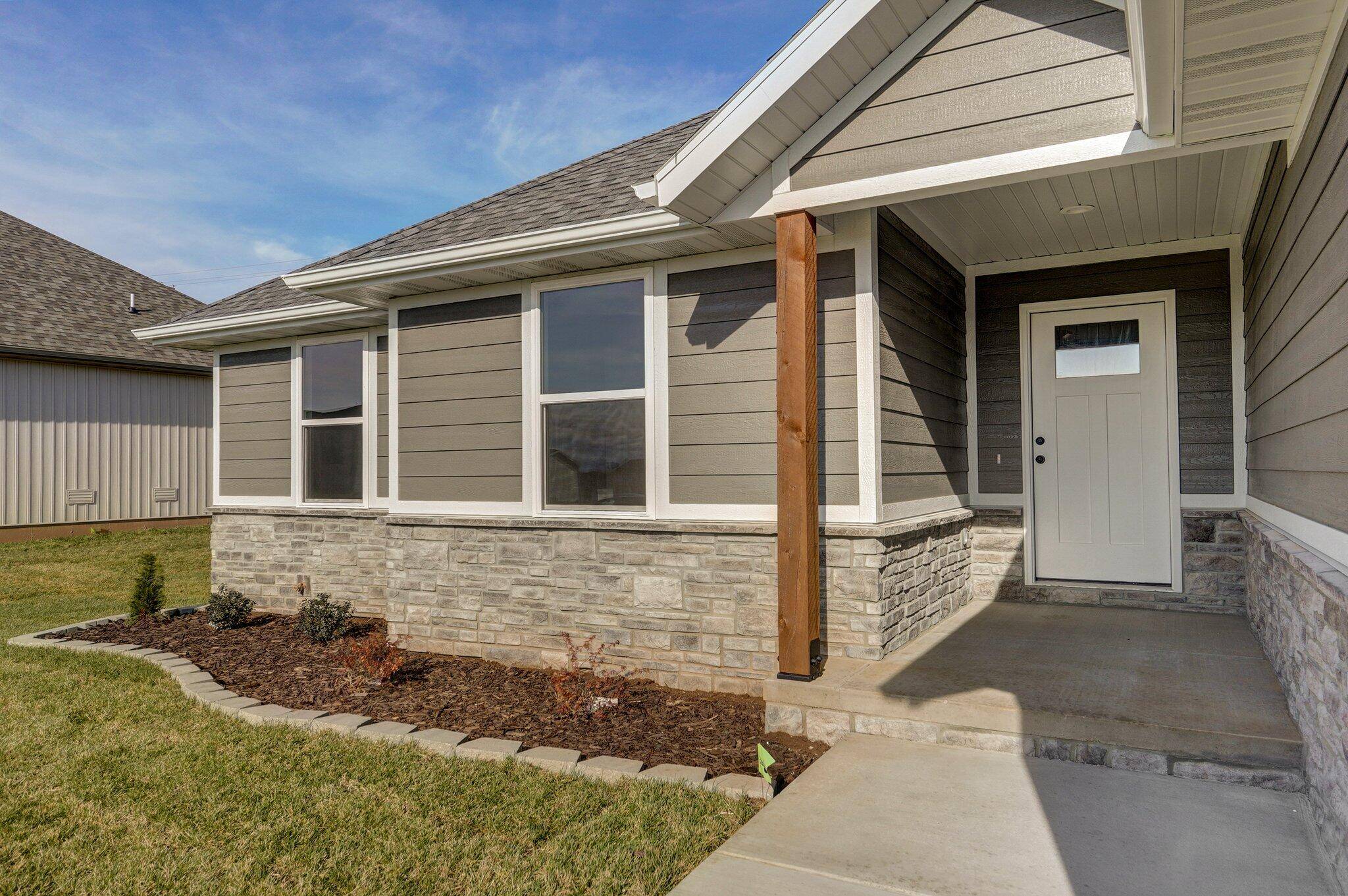 Ozark, MO 65721,2615 W Mcguffey ST