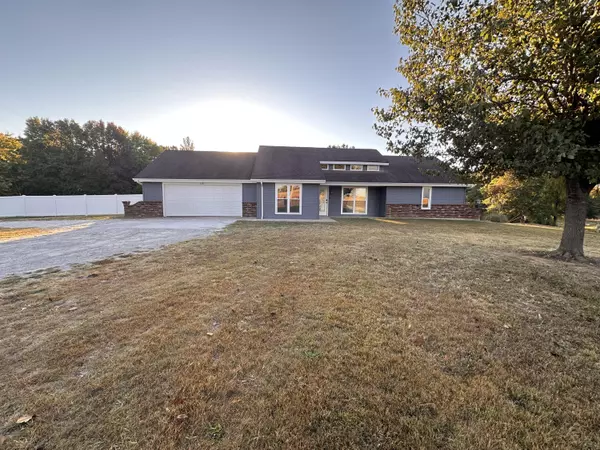 2247 S 101 RD, El Dorado Springs, MO 64744