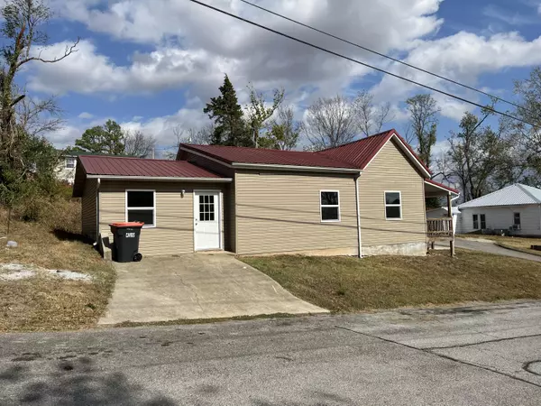 Cassville, MO 65625,601 7th ST