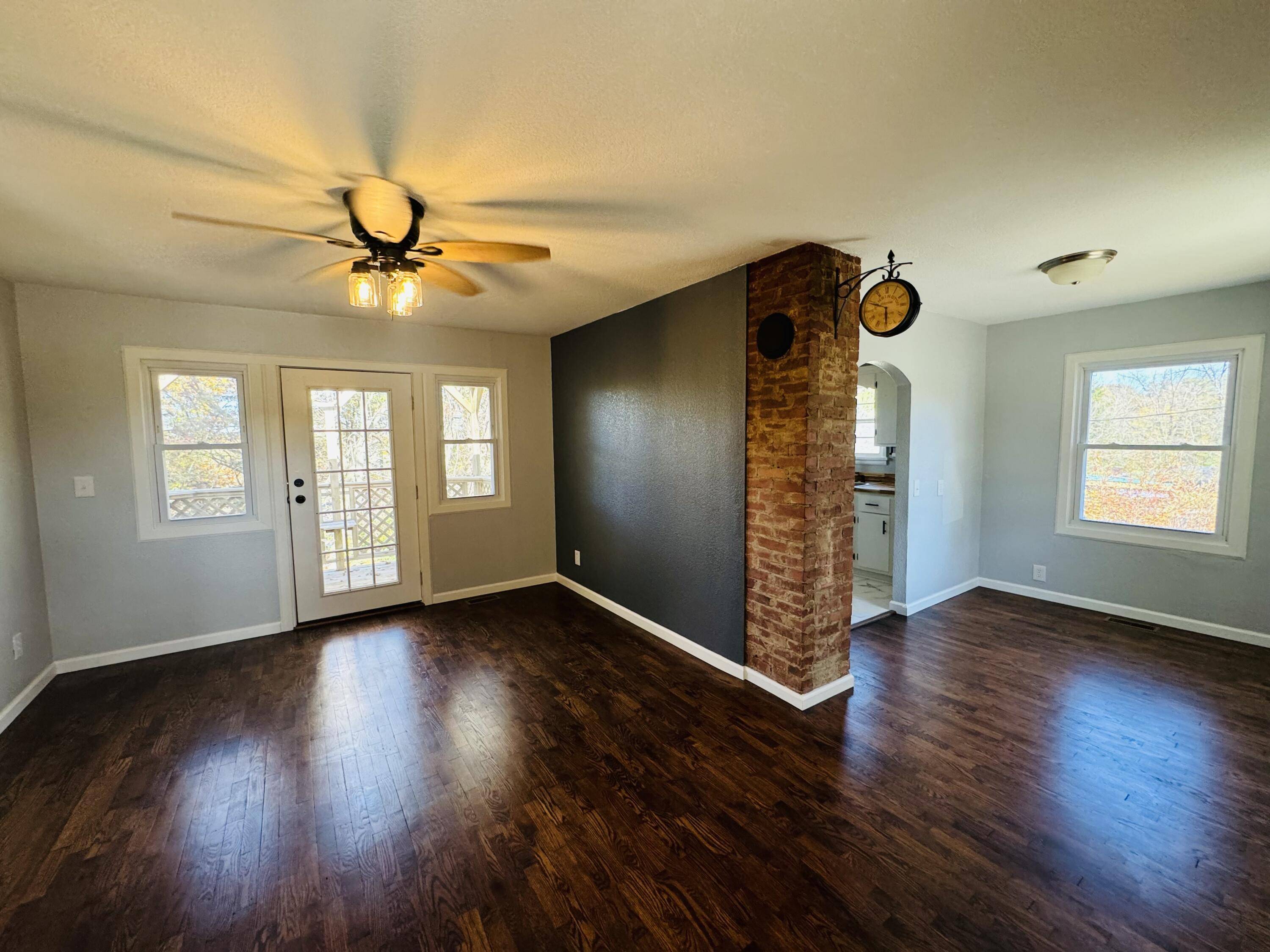 West Plains, MO 65775,703 Nichols DR
