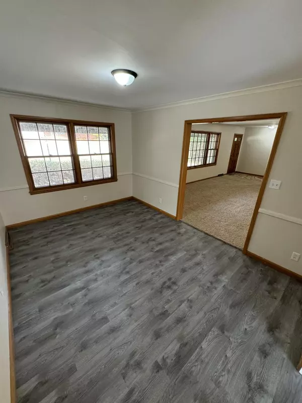 Springfield, MO 65804,2734 E Glenwood ST