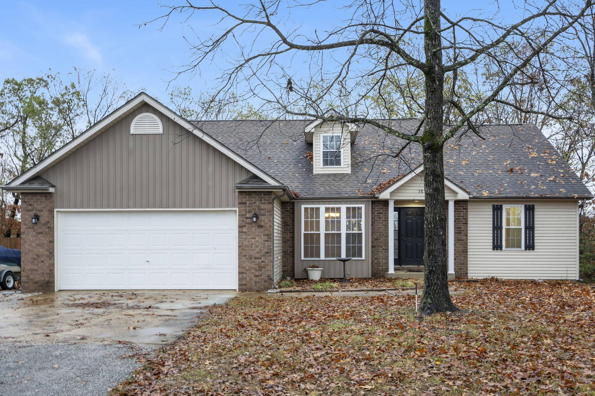 385 Meadow Ridge North, Branson, MO 65616