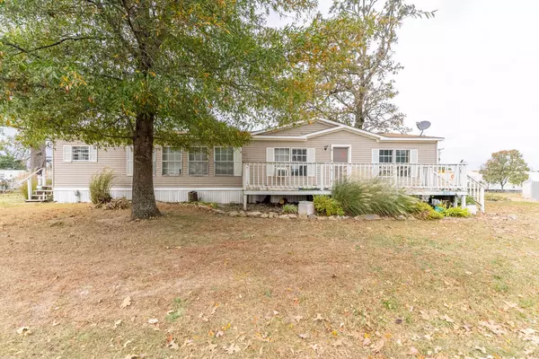 Koshkonong, MO 65692,501 Bingham ST