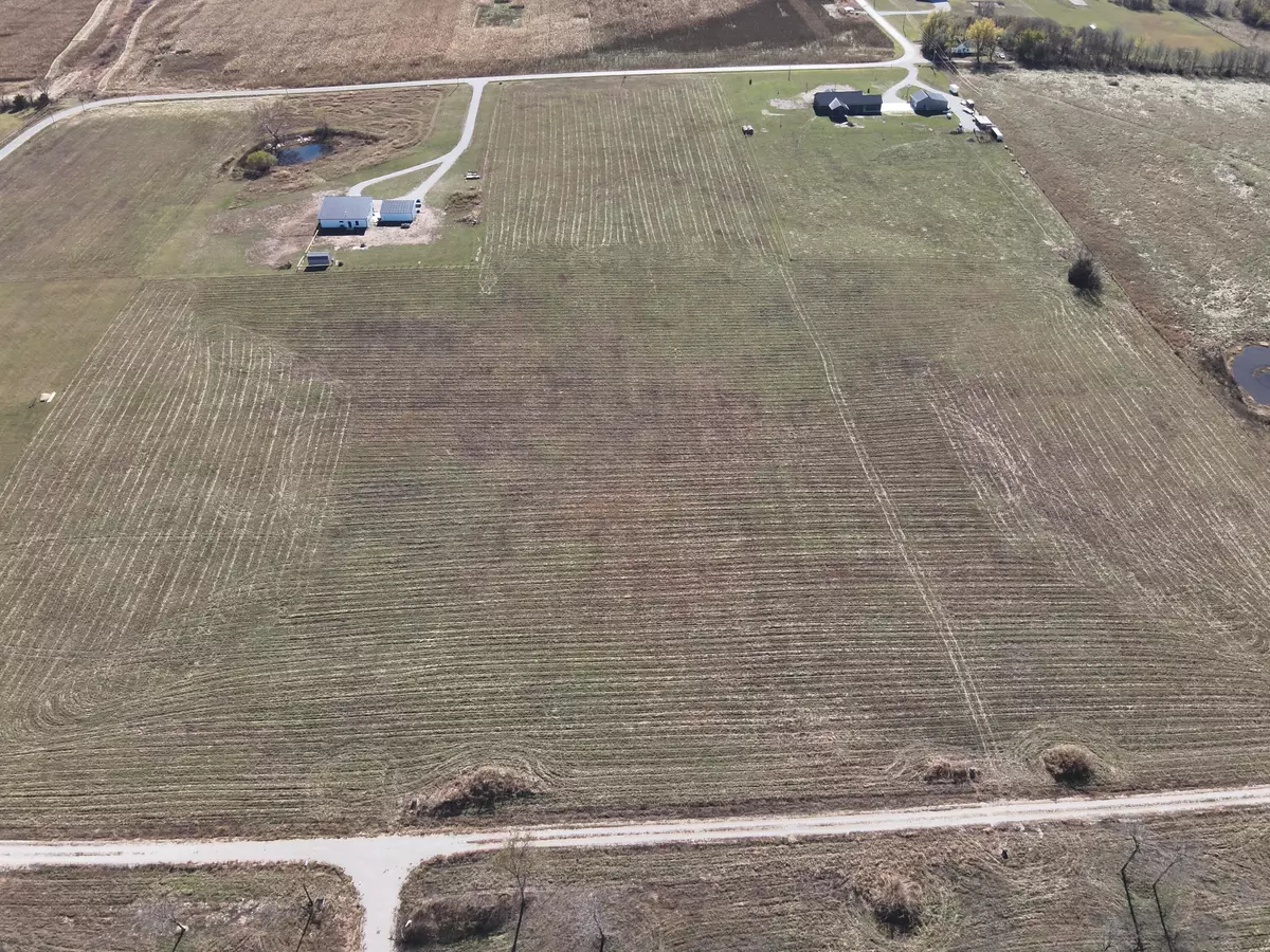 Bolivar, MO 65613,010 S 82nd RD
