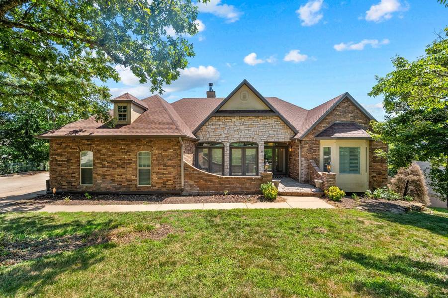 1007 Silvercrest PL, Reeds Spring, MO 65737