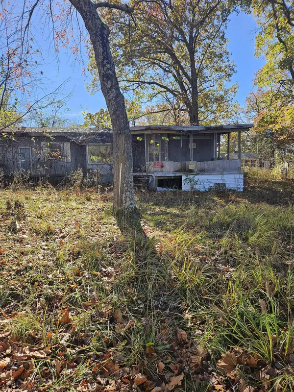 Wheatland, MO 65779,21886 Red Bud Road