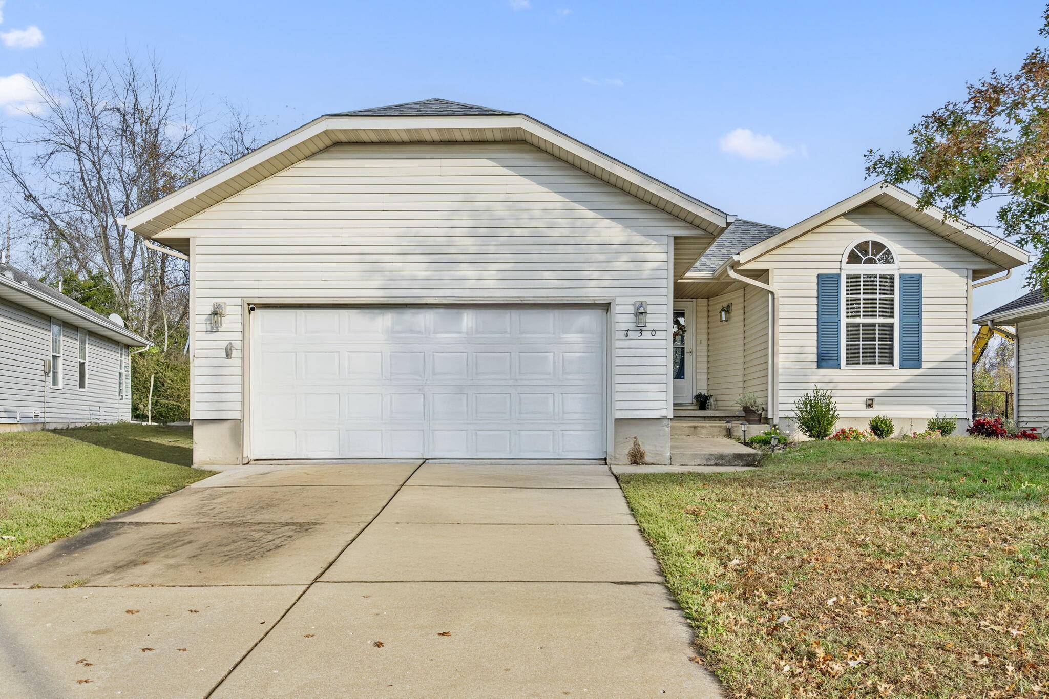 730 N Jonathan AVE, Springfield, MO 65802