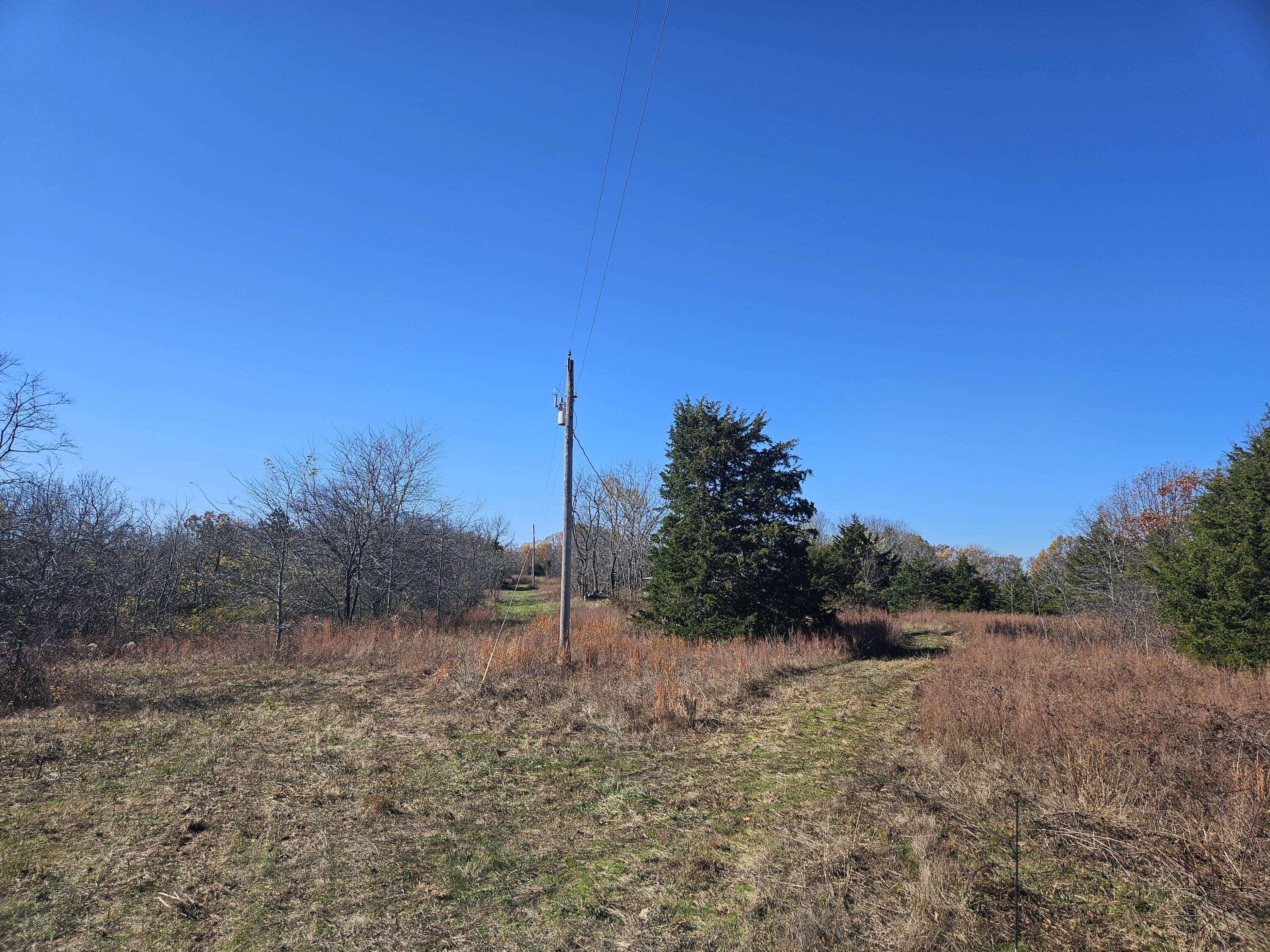 Squires, MO 65755,000 State HWY