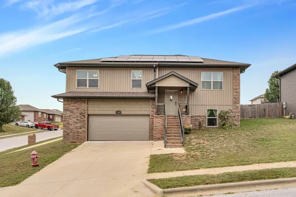 1109 W Eunice ST,  Ozark,  MO 65721