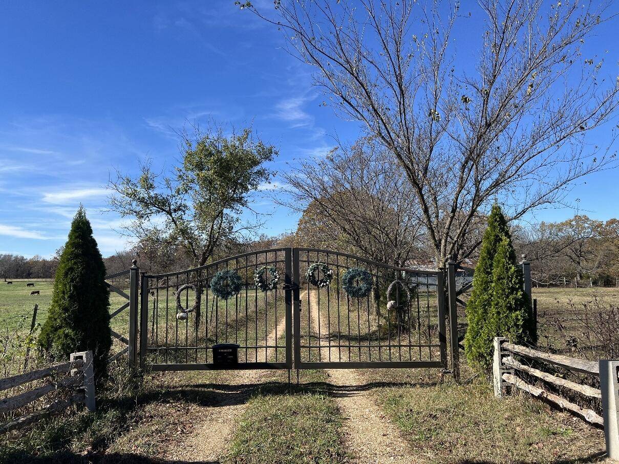 2883 Lawrence 1207, Everton, MO 65646