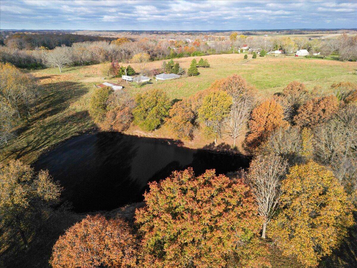Pomona, MO 65789,6031 Private Road 1410