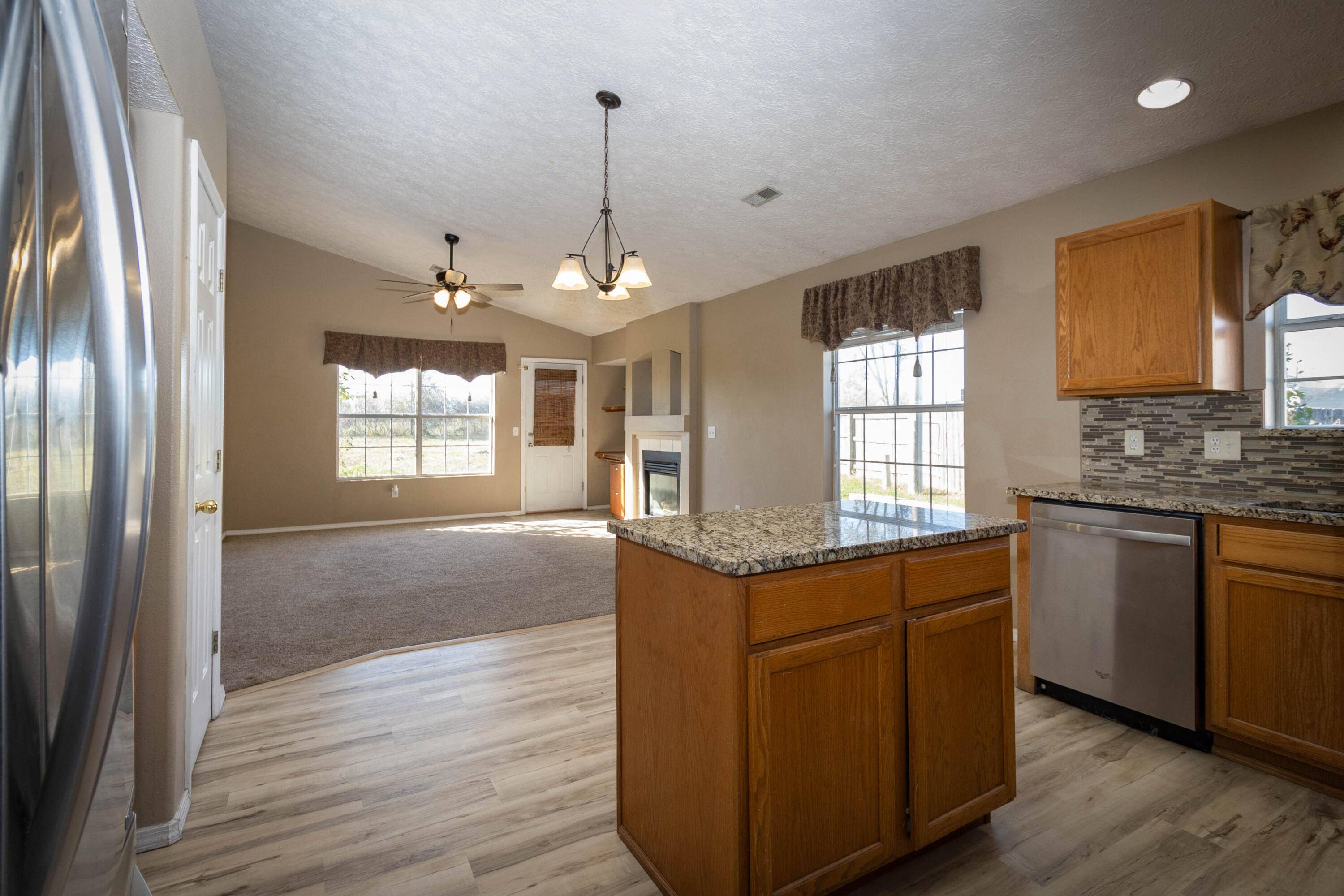 Nixa, MO 65714,879 S Hickory Lane