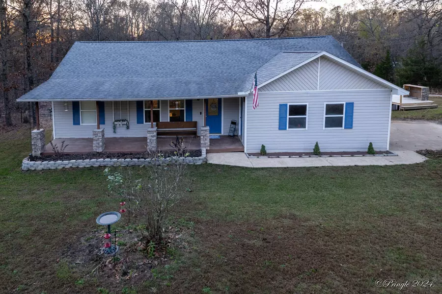 378 Private Road 2018, West Plains, MO 65775