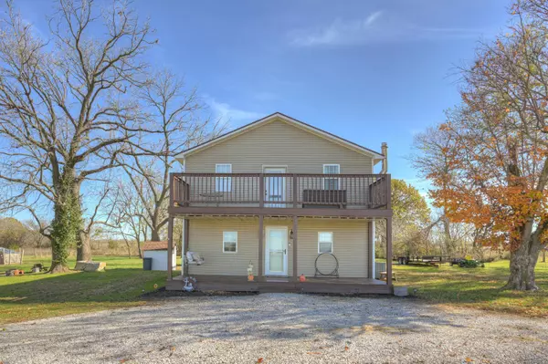 2135 Reindeer DR, Sarcoxie, MO 64862