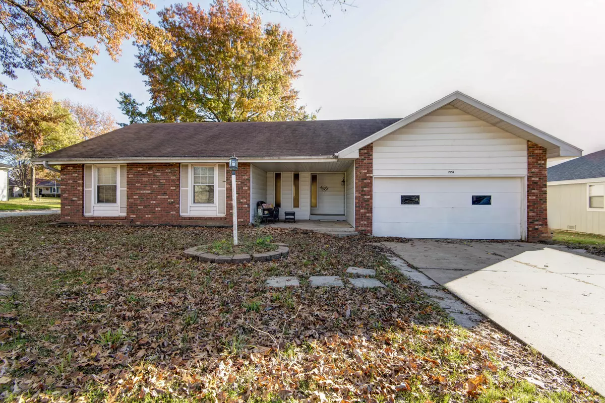 Springfield, MO 65807,724 E Redwood ST