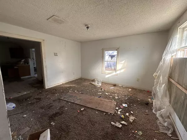 El Dorado Springs, MO 64744,108 S Grand AVE