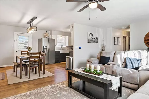 Marshfield, MO 65706,439 E 3rd ST