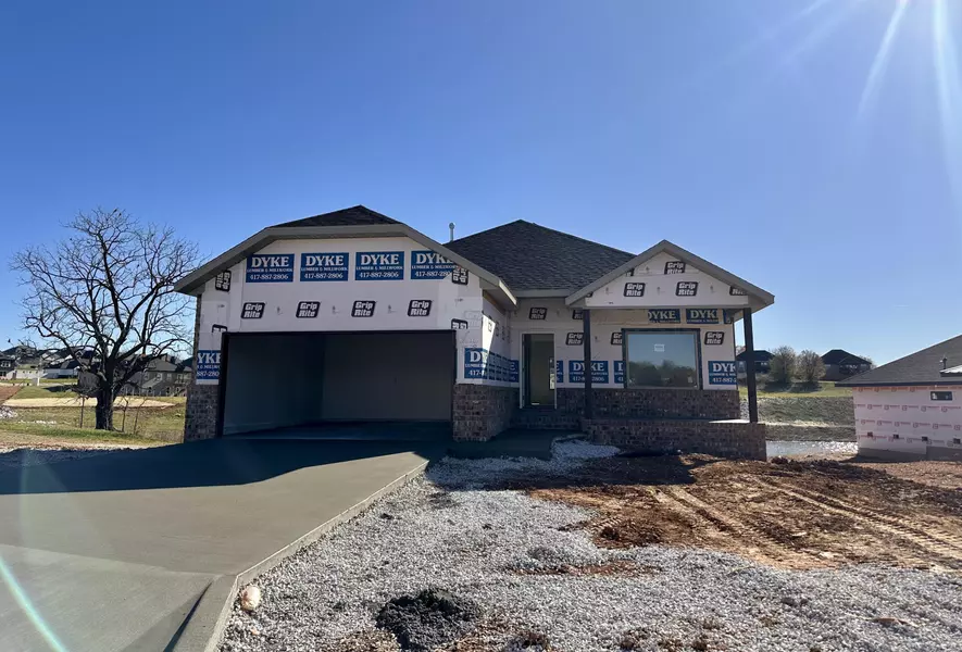 2626 W Fisherman DR, Ozark, MO 65721