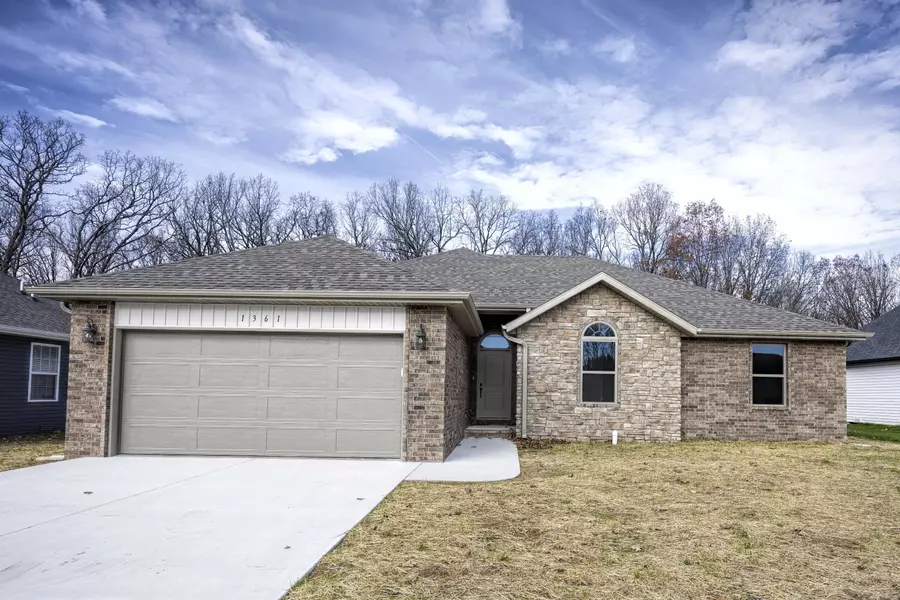 1361 Wallis AVE, Marshfield, MO 65706