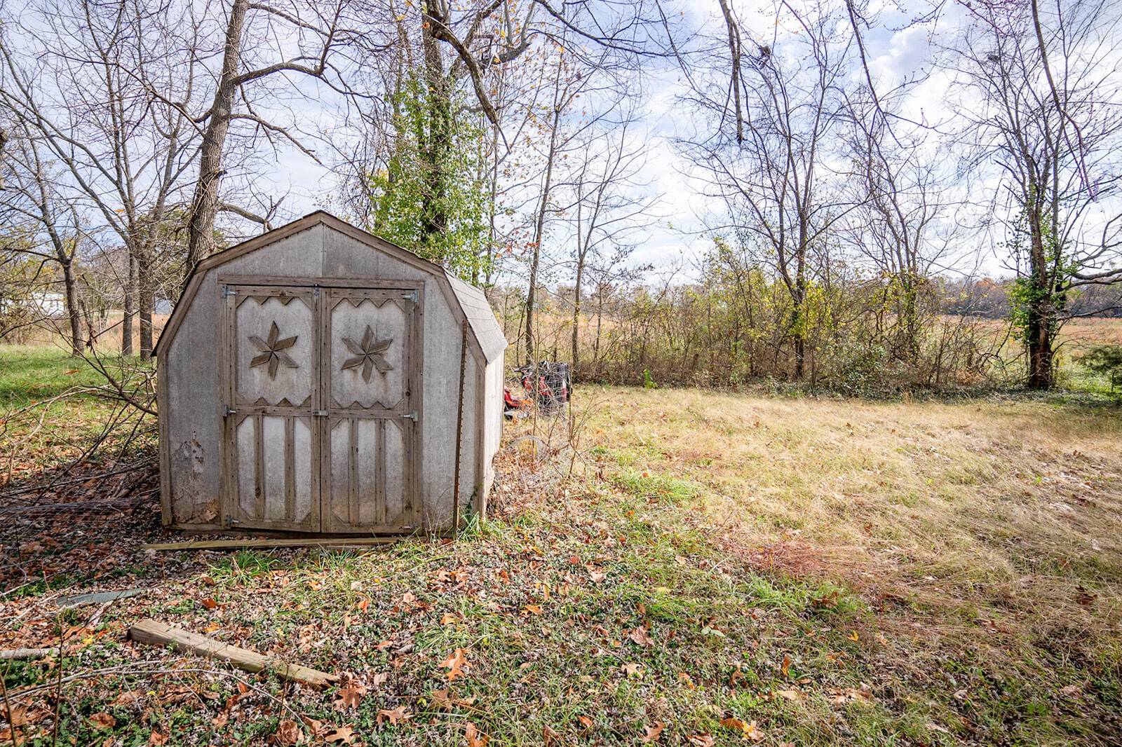 Moody, MO 65777,14208 County Road 6790