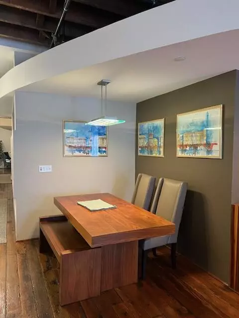 Springfield, MO 65806,317 S South AVE #302