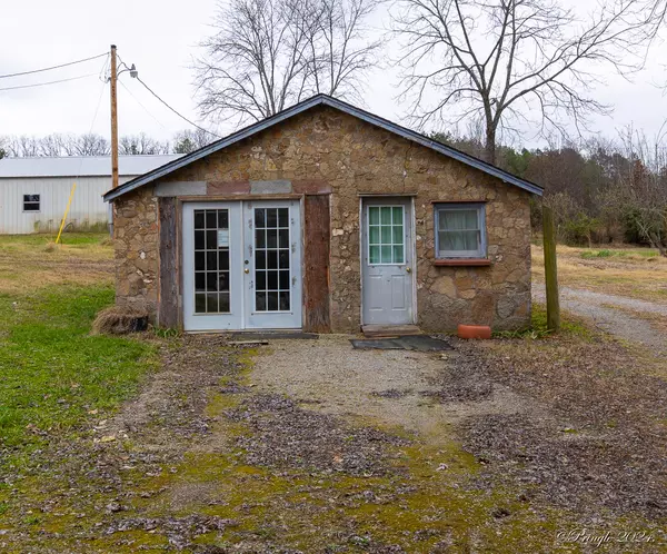West Plains, MO 65775,9666 County Road 6070