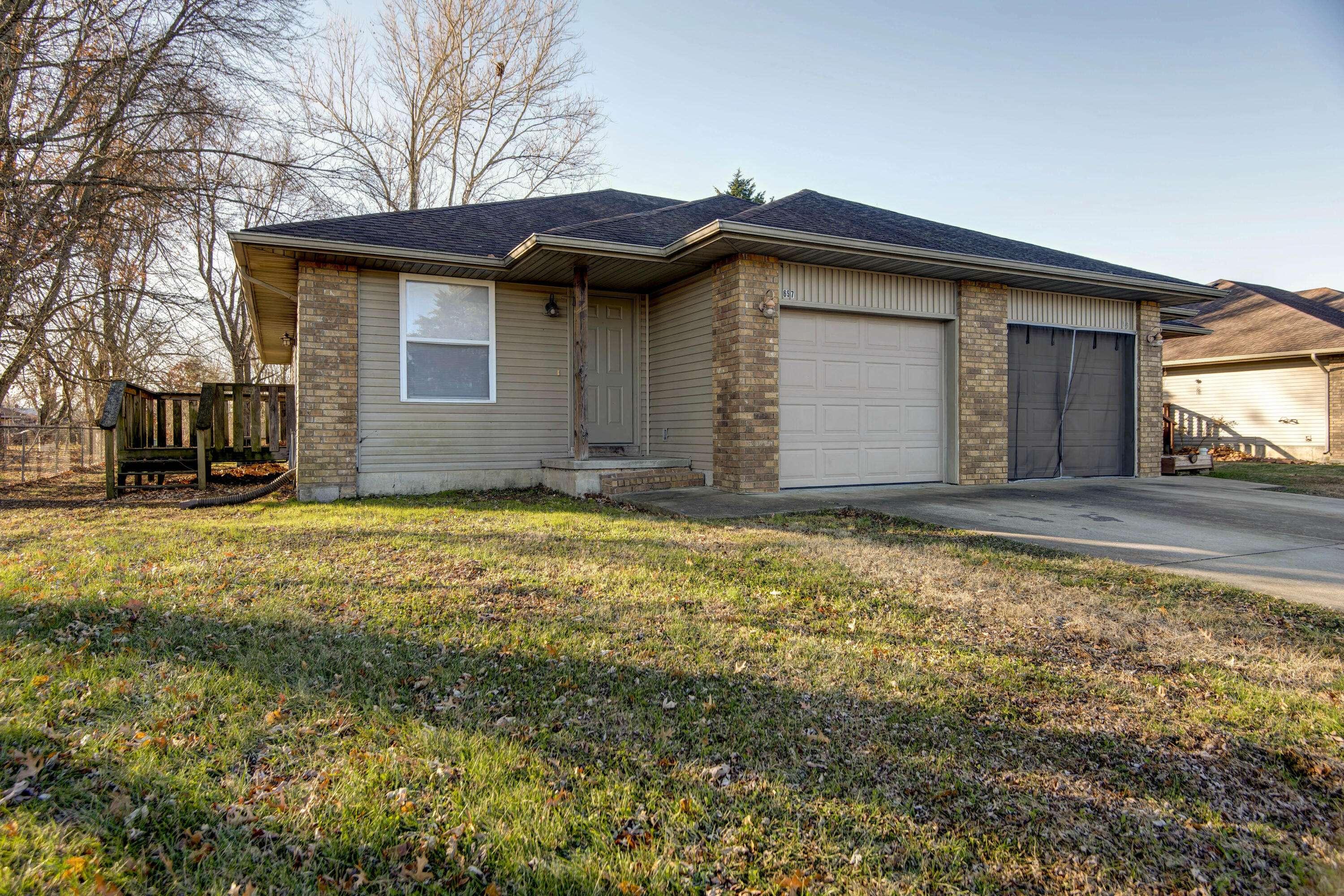 Fordland, MO 65652,657 North ST