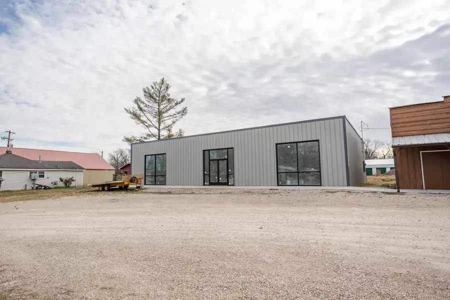 326 W Main ST, Fordland, MO 65652