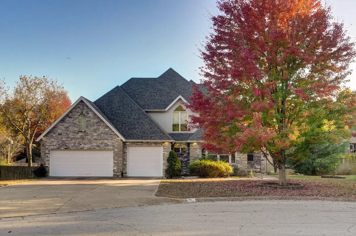 Springfield, MO 65804,1912 E Norshire ST