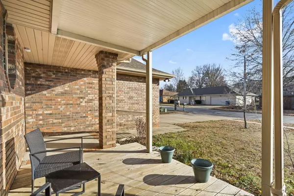 Springfield, MO 65807,1623 W Highland ST