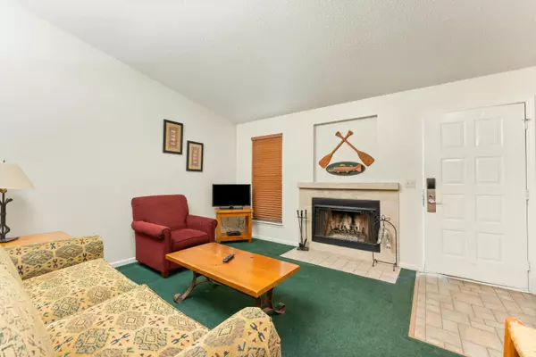 Kimberling City, MO 65686,35 Mocking Jay LN #109