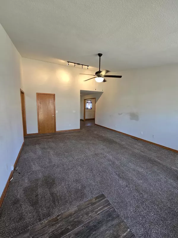 Monett, MO 65708,414 N Lincoln AVE