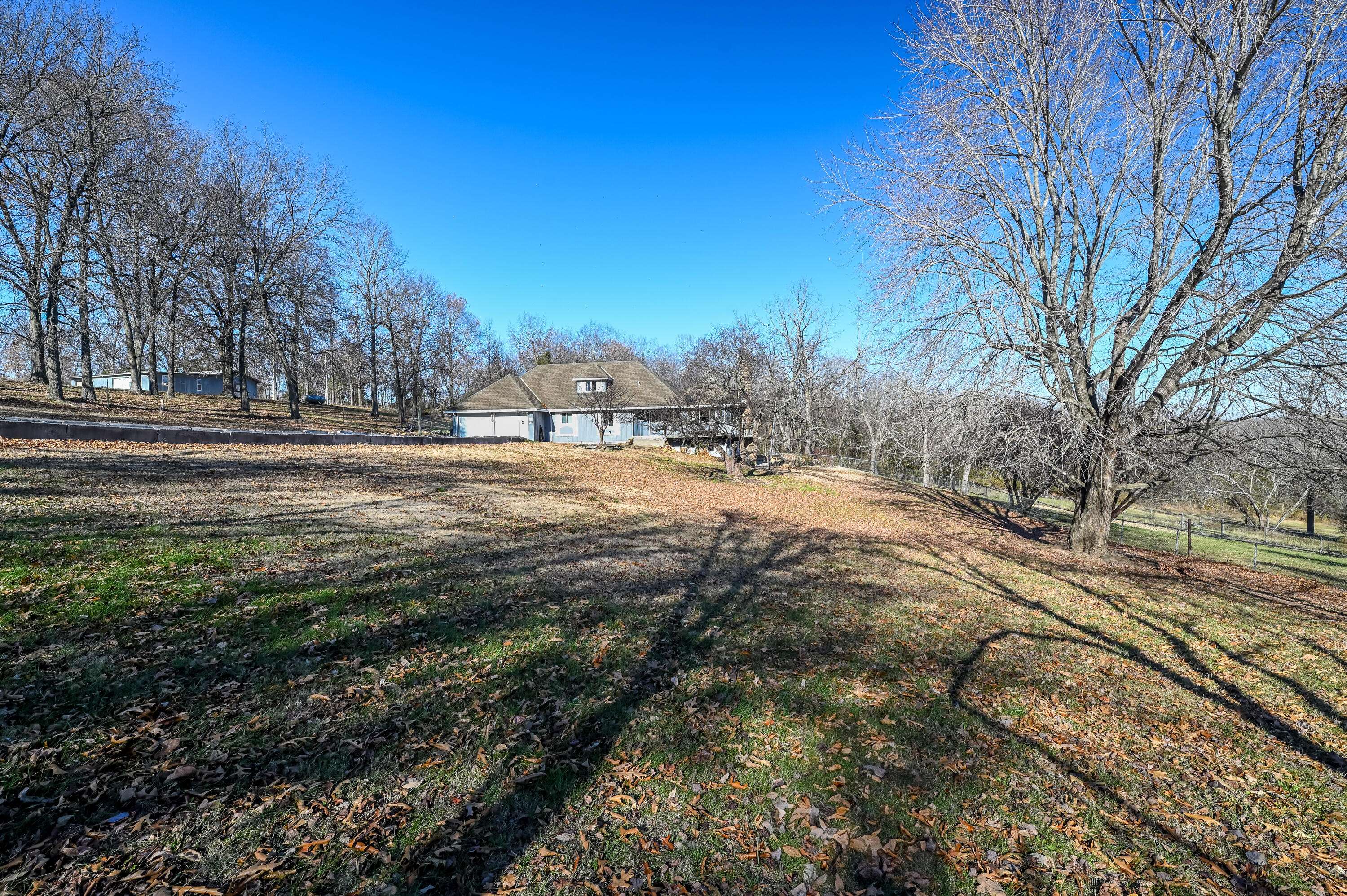 Clever, MO 65631,1802 Holder RD