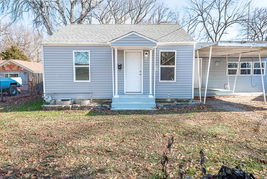 2438 N Weller AVE, Springfield, MO 65803