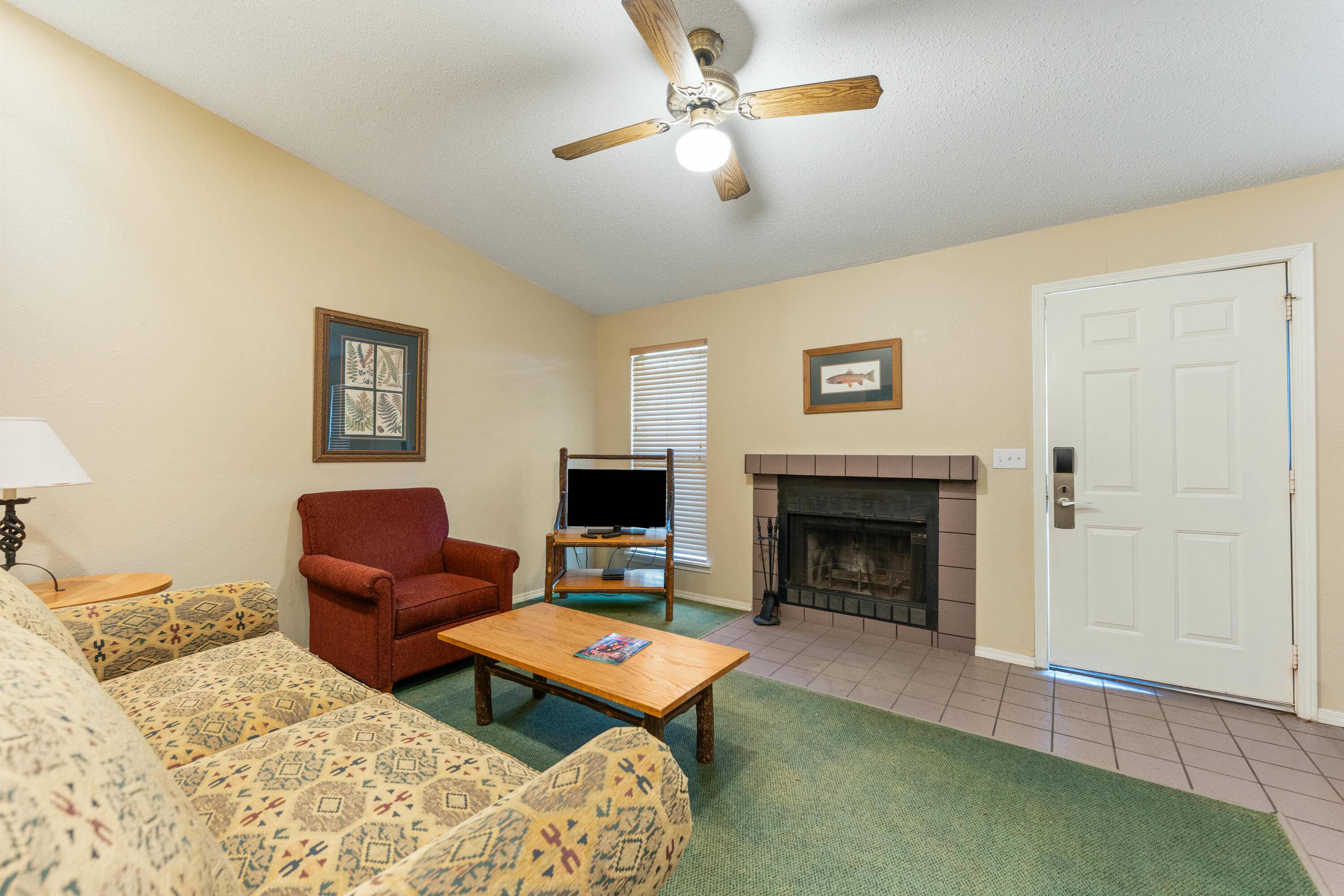 Kimberling City, MO 65686,120 Mocking Jay LN #117