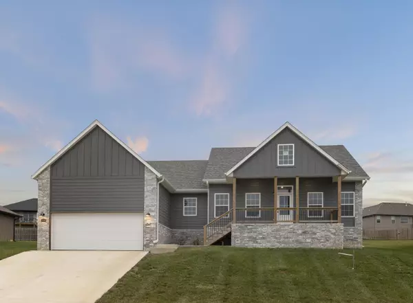 2034 Bull Run RD, Ozark, MO 65721